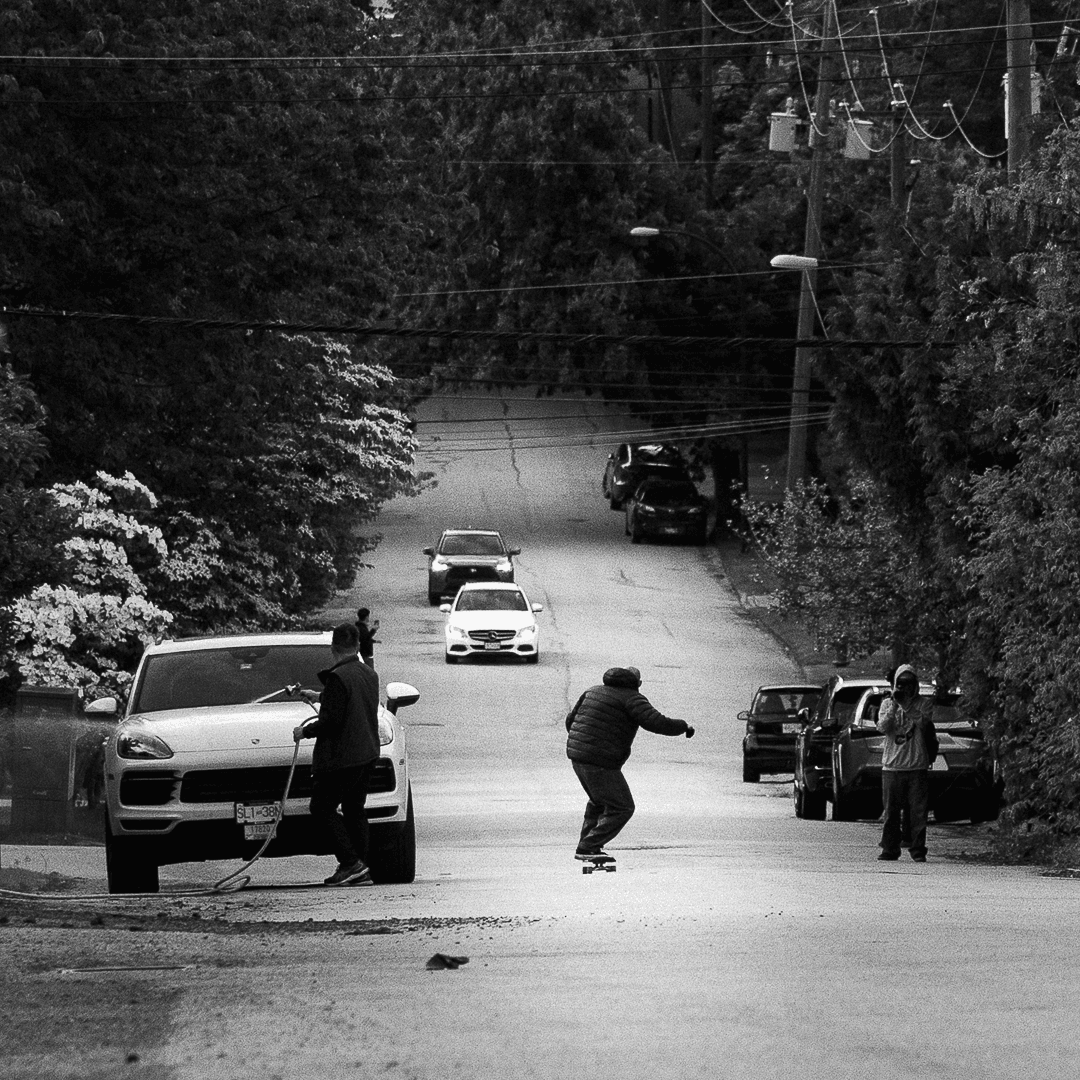 gallery image, click to stop and drag