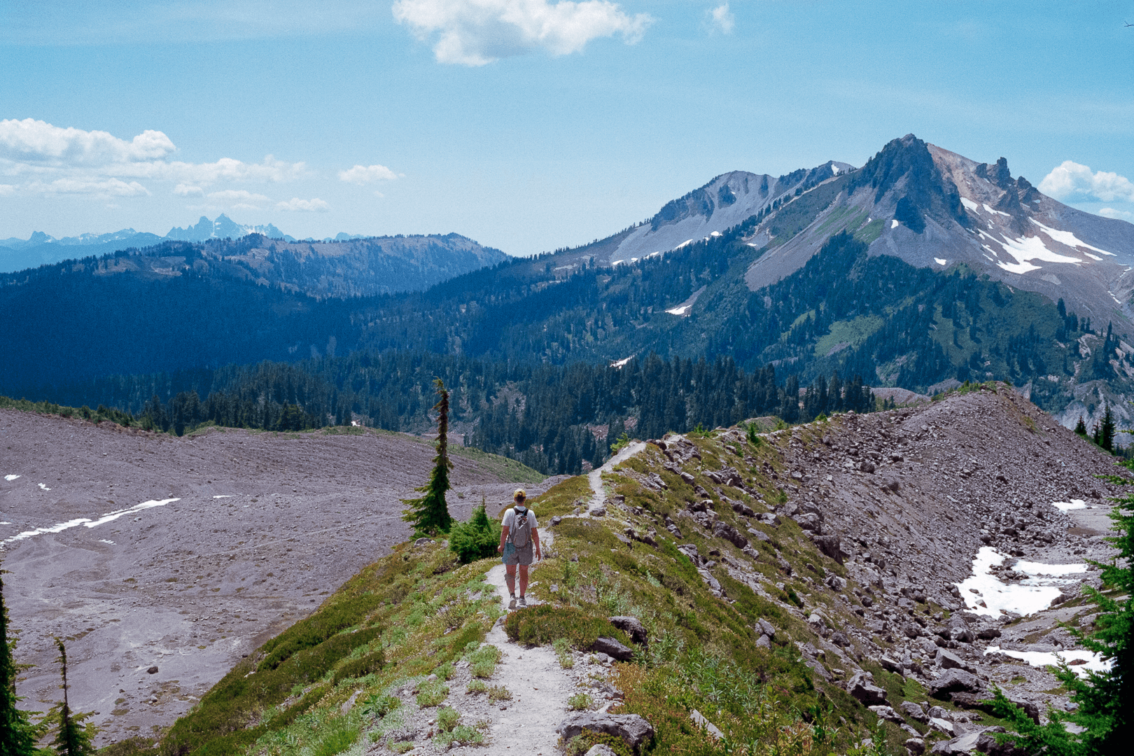 gallery image, click to stop and drag