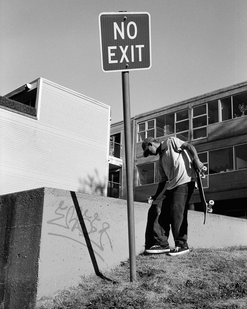 gallery image, click to stop and drag