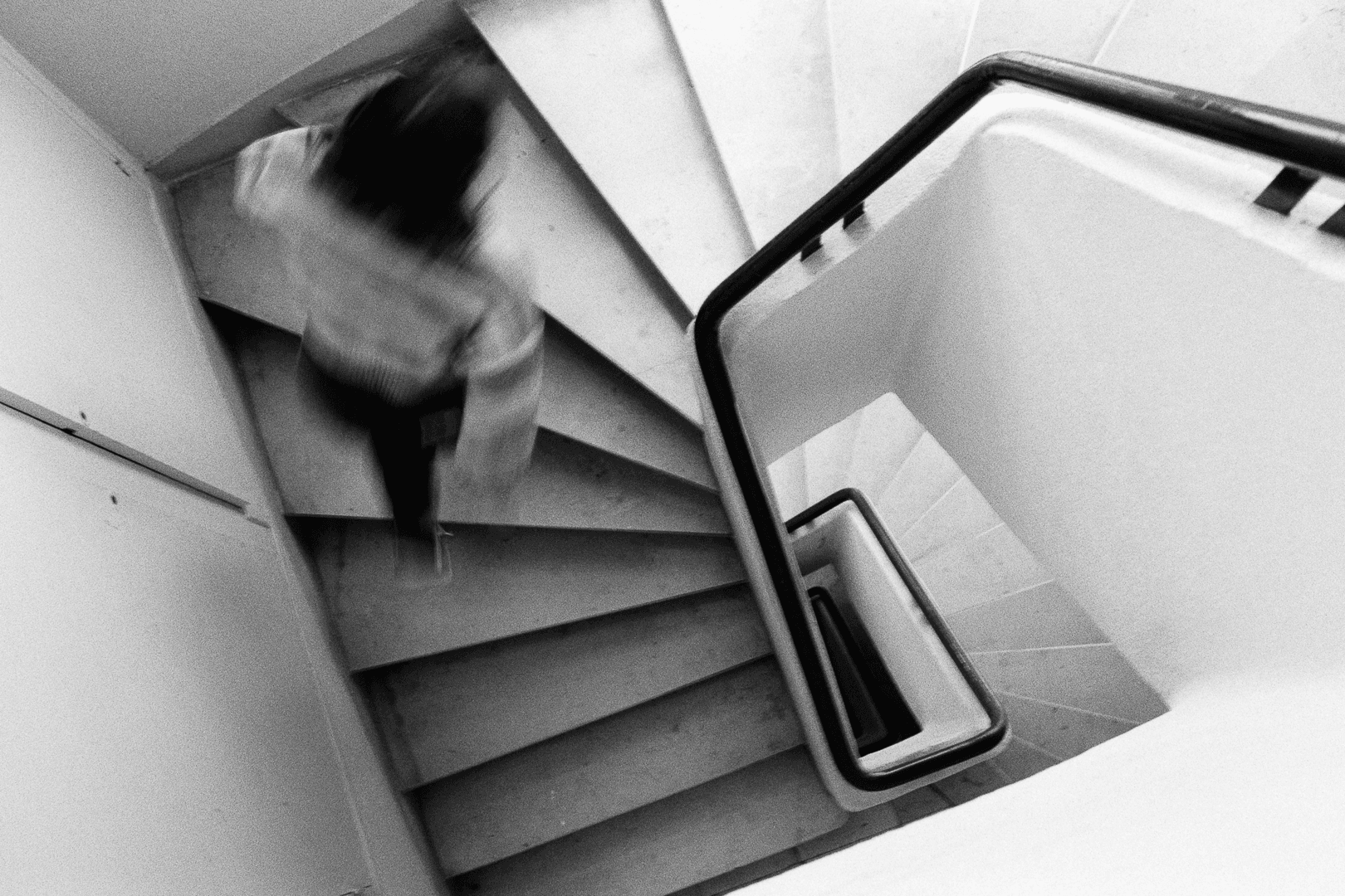 gallery image, click to stop and drag